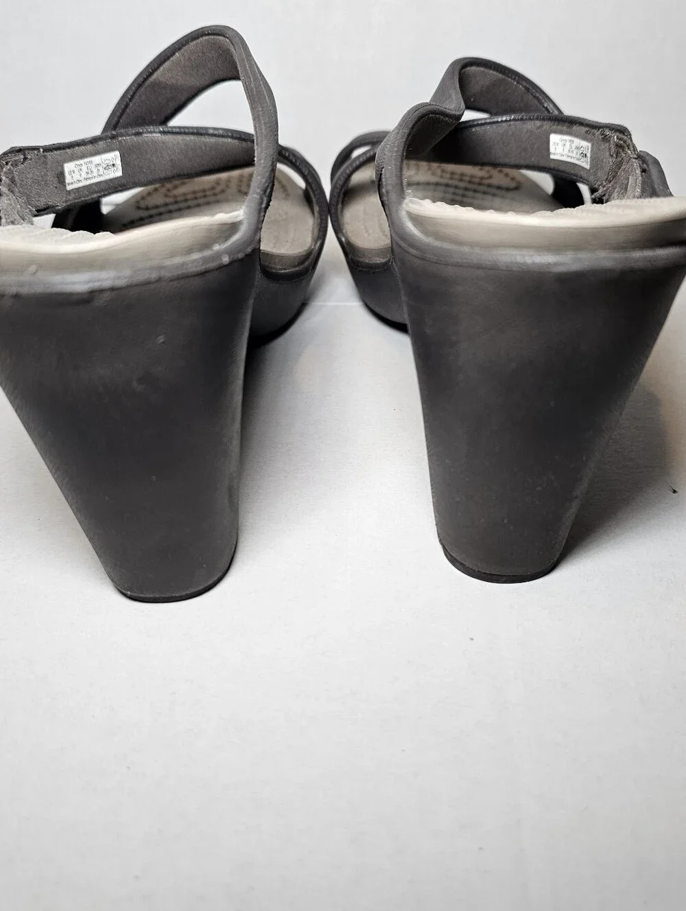 Crocs Cyprus IV Heels Strappy Sandals Women’s Sz 8 Espresso Brown Shoes